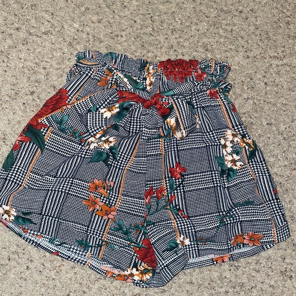 Zaful plaid tie front shorts